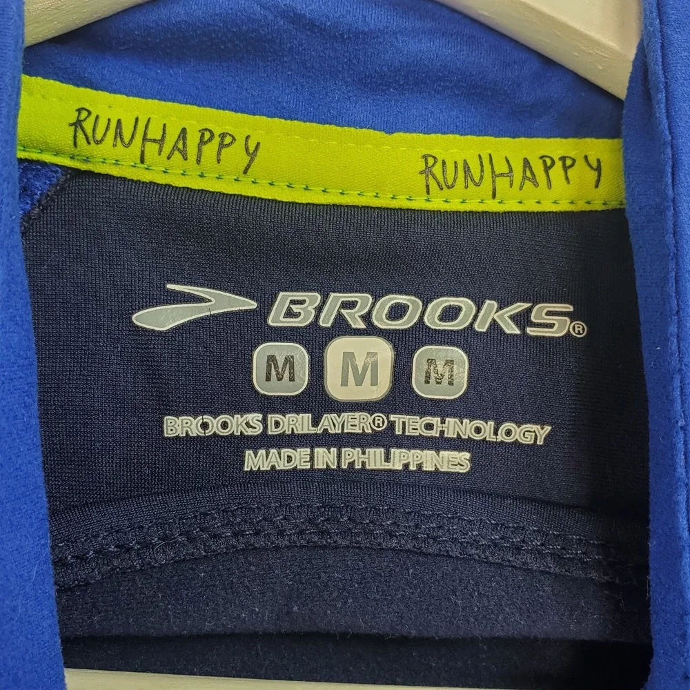 Brooks Run Happy Drilayer Technology Top Mens Medium Blue‎ Mock Neck Athleisure